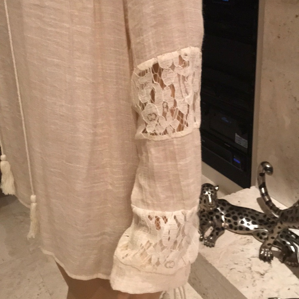 ELAN - Picture 2 of 3